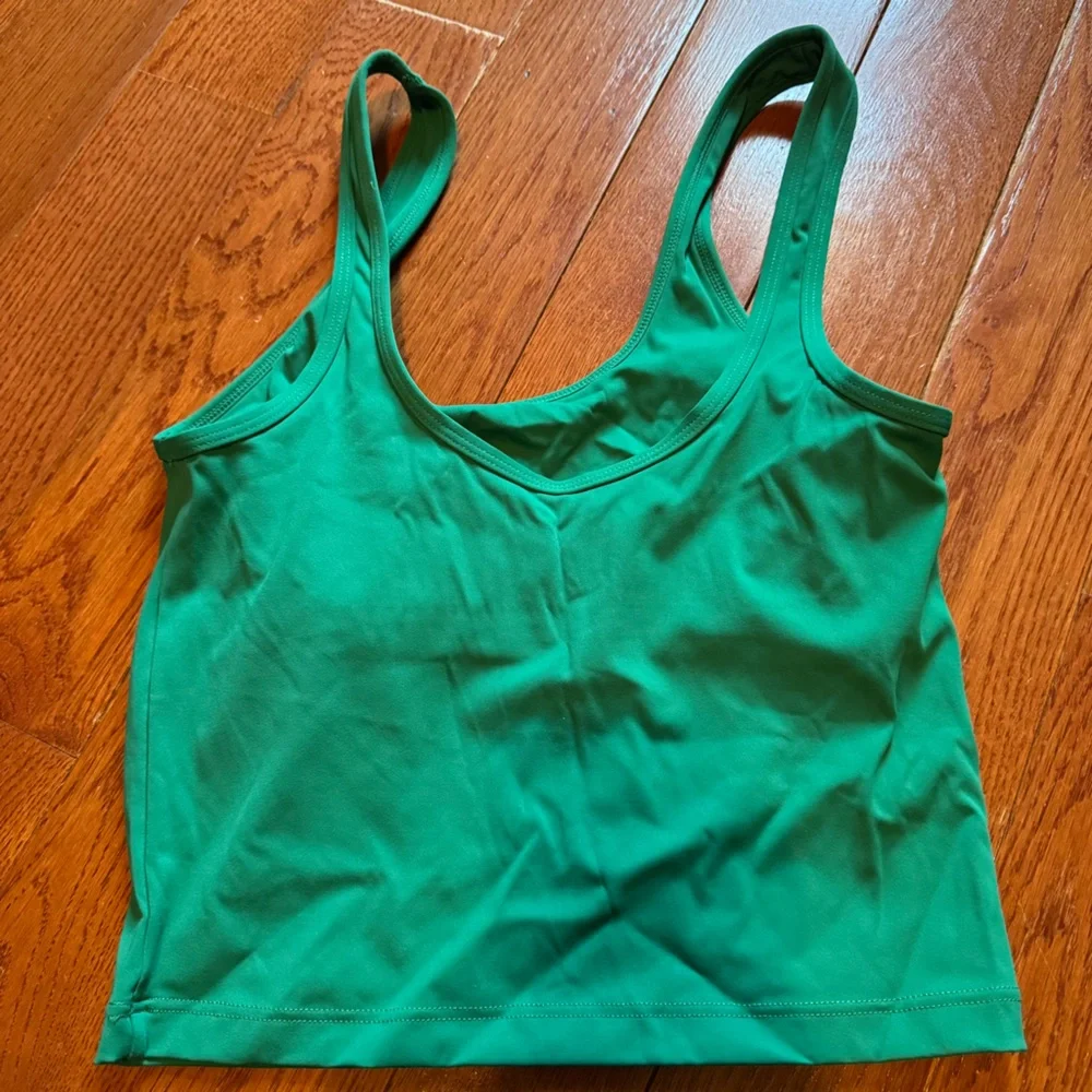 Set Active SPORTBODY DOUBLE SCOOP TANK BRA & Leggings in Palm - Picture 11 of 13